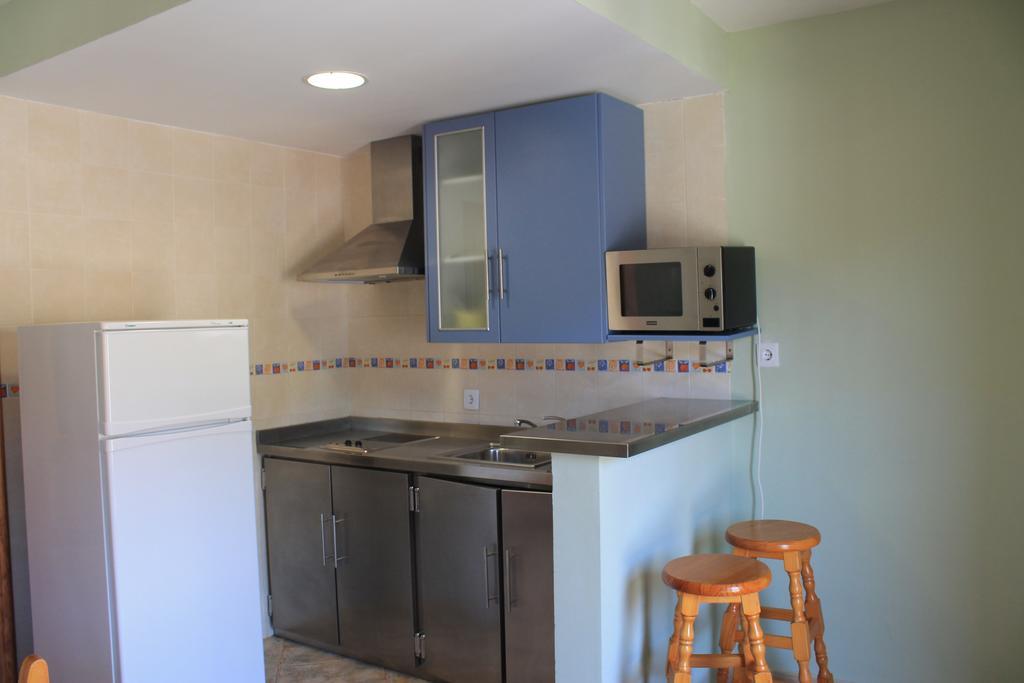 Apartamentos Turisticos Rosario Camarena de la Sierra Room photo